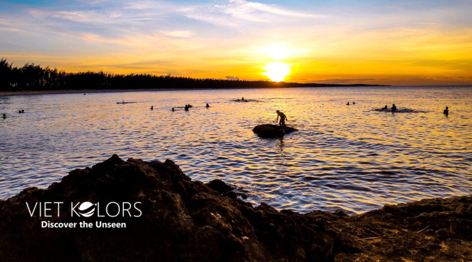 Sunset & Squid Fishing