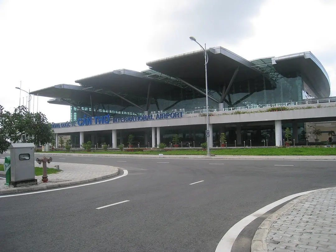 Can Tho International Airport exterior and location
