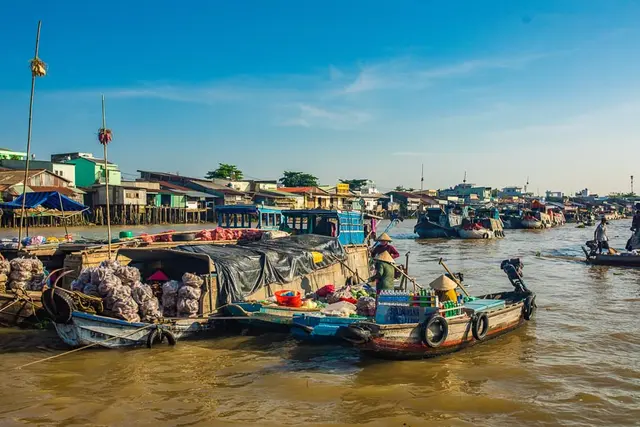 Cai Rang Floating Market on the Mekong Delta’s dense waterway network