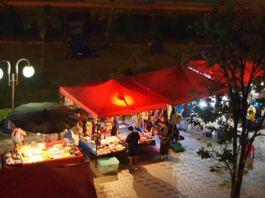 vientiane night market mekong river lao red stalls